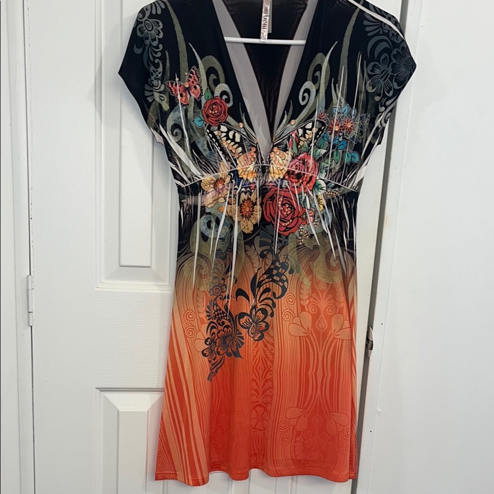 Love Culture Floral V-Neck Dress with Gradient Design